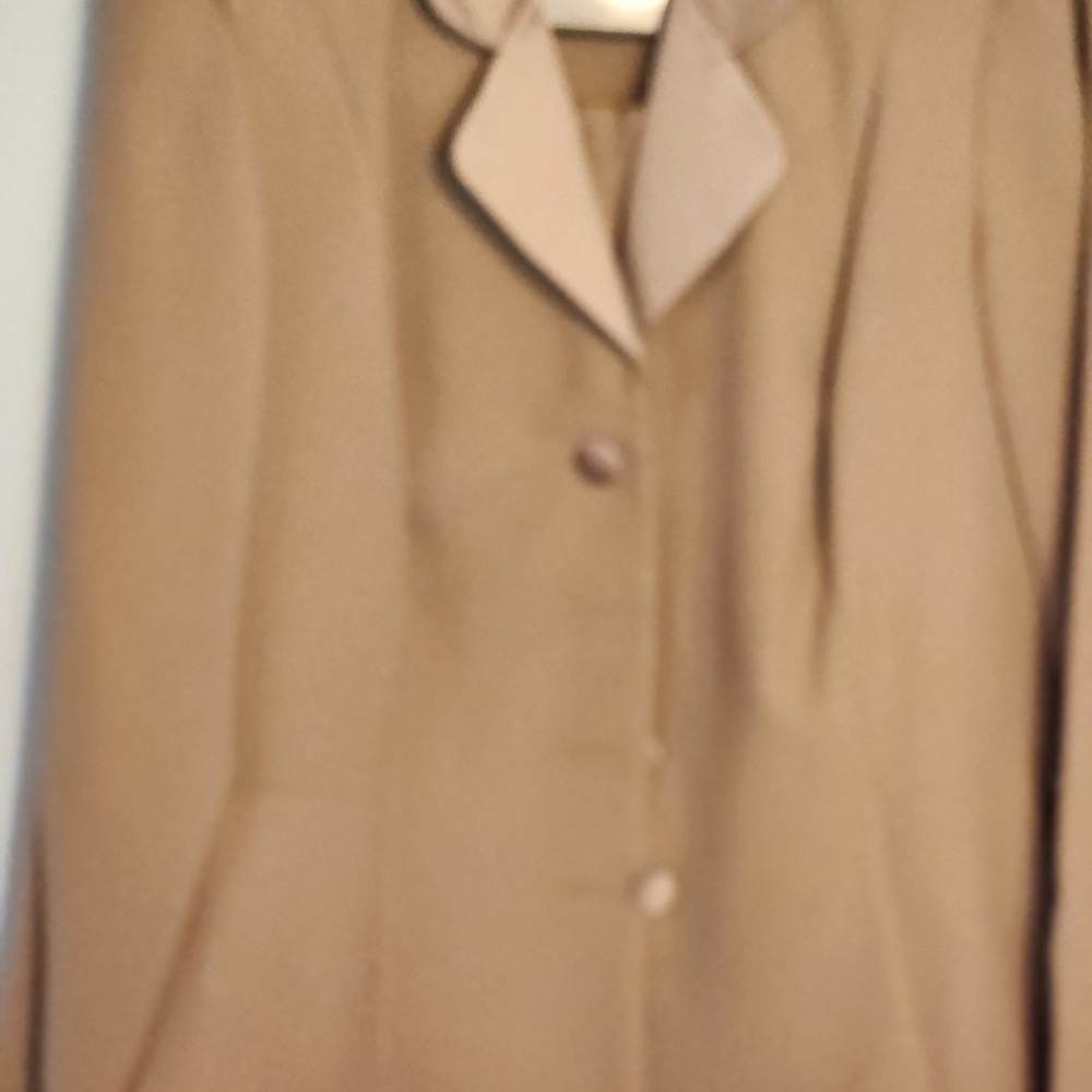 New Bahari Women's Tan Dress Suit 20W 100% Polyester Machine Wash Cold